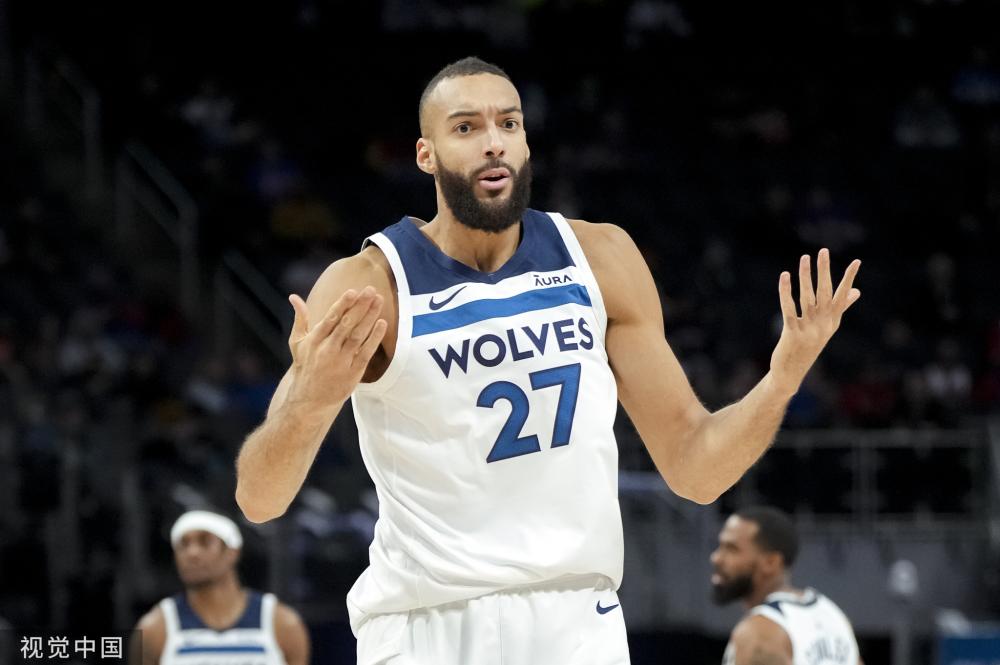 历了一系列 历了一系列