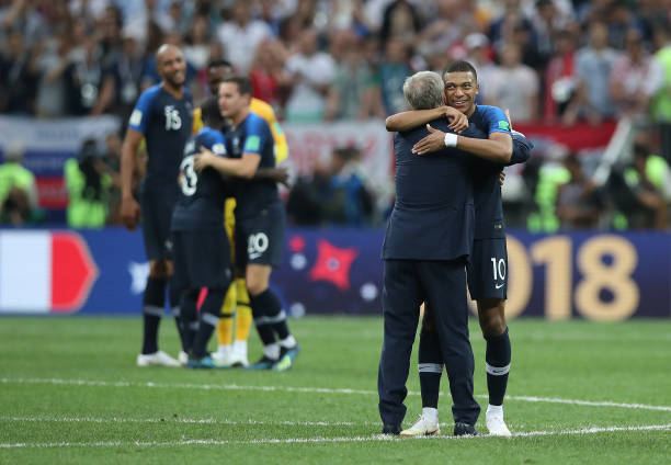 尽管技术手 尽管技术手